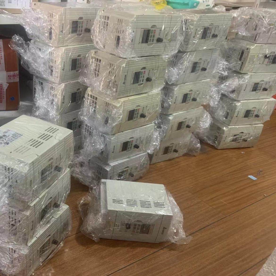 【议价】台达变频器M系列 380V220v 04KW 075K