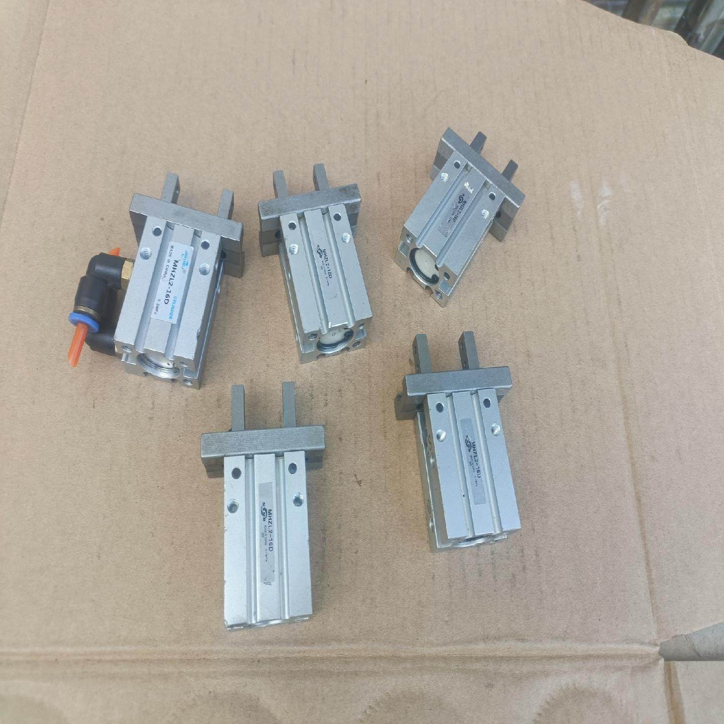 【议价】MHZL2-16D手指气缸加长手指气缸30元一个