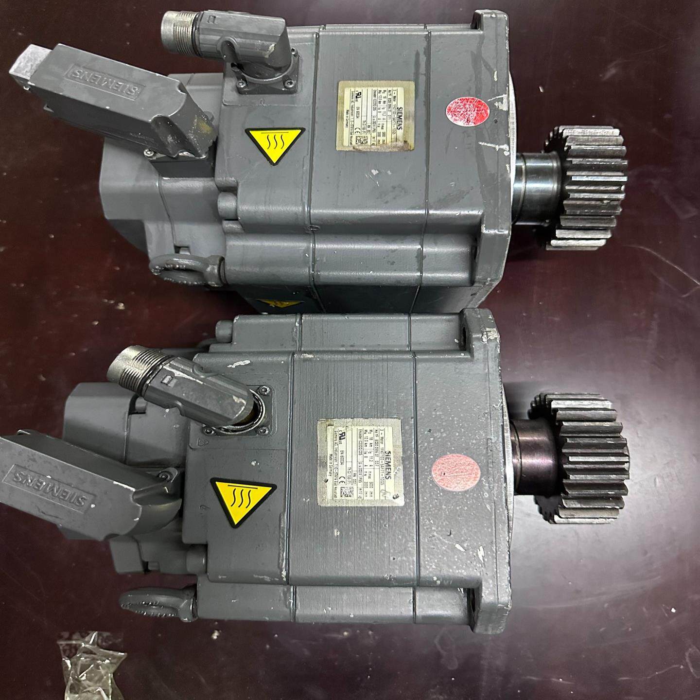 【议价】西门子伺服电机1FK7100 - 5AF71 - 1DG5