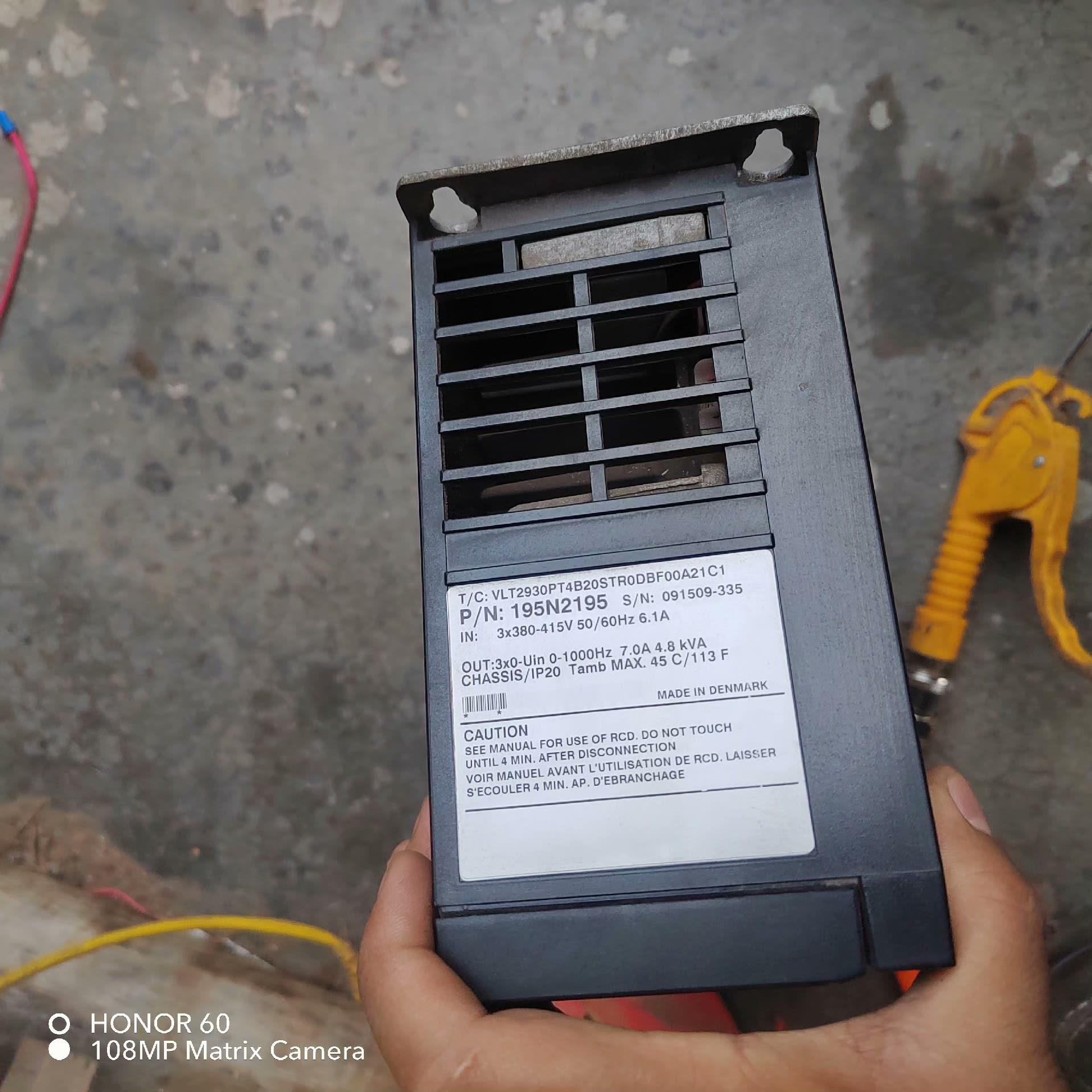 [议价]丹佛斯变频器     vlt2930pt4b20str0db