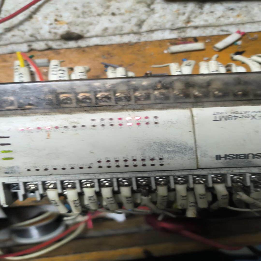 【议价】三菱PLC FX2N-48MT正常拆机下来的本人不懂技术