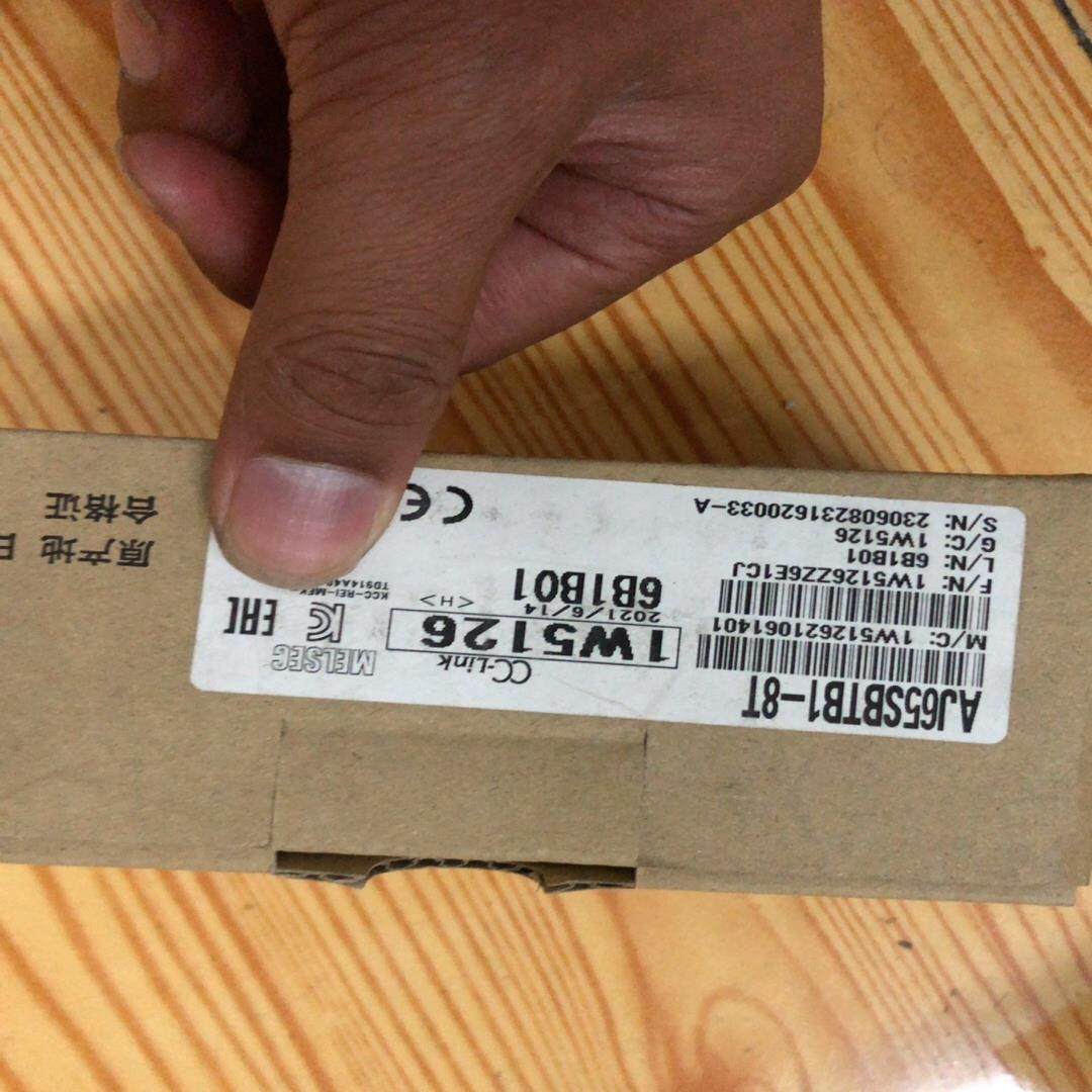 【议价】AJ65SBTB1-8T全新原装三菱PLC模块模块实物