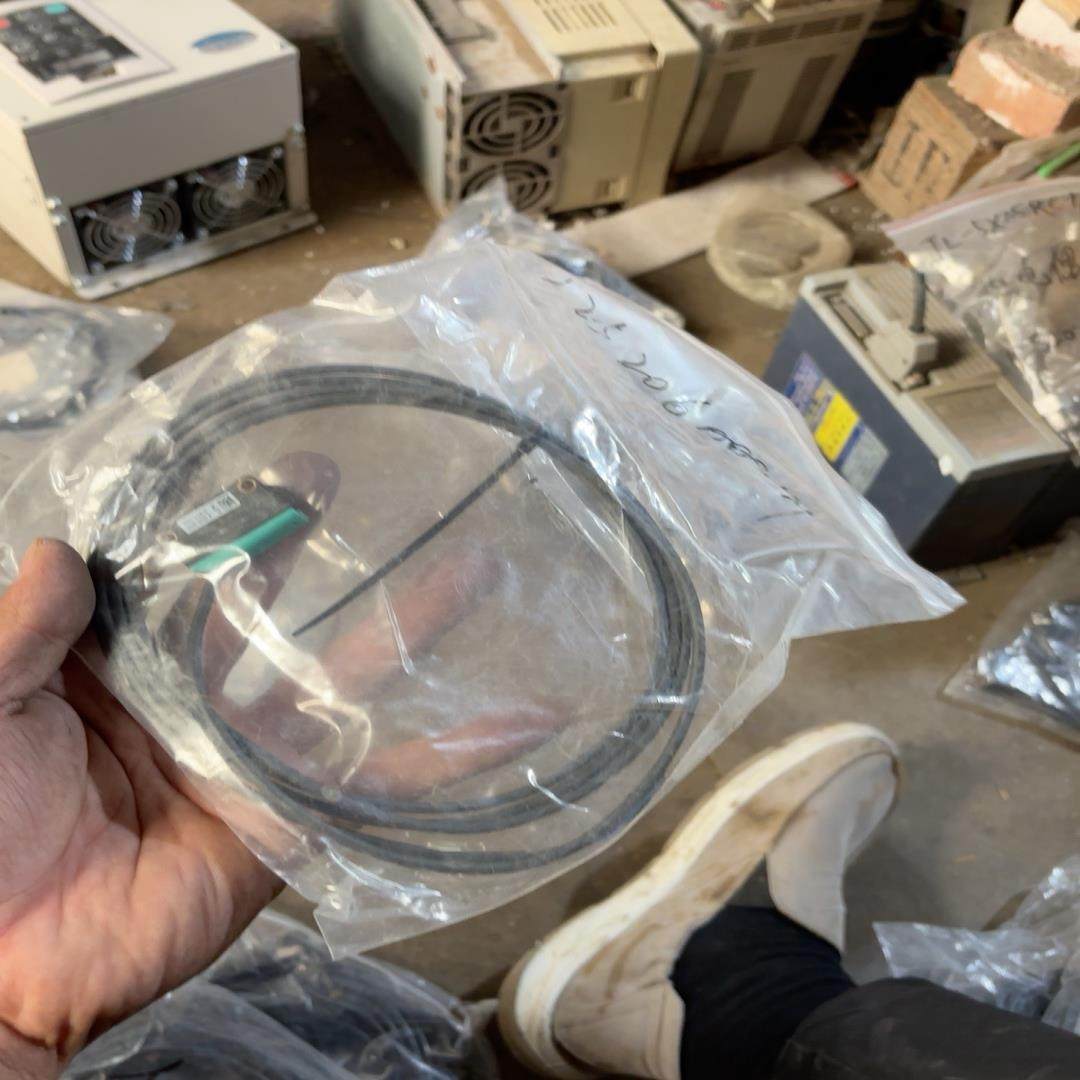 【议价】807153倍加福光电开关M100-RT76A115 原