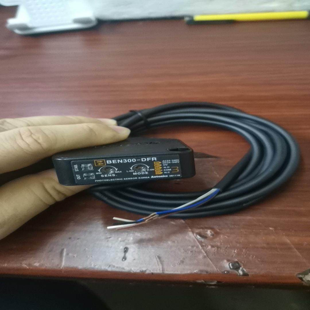 【议价】尼克斯光电开关BEN300-DFR有2个