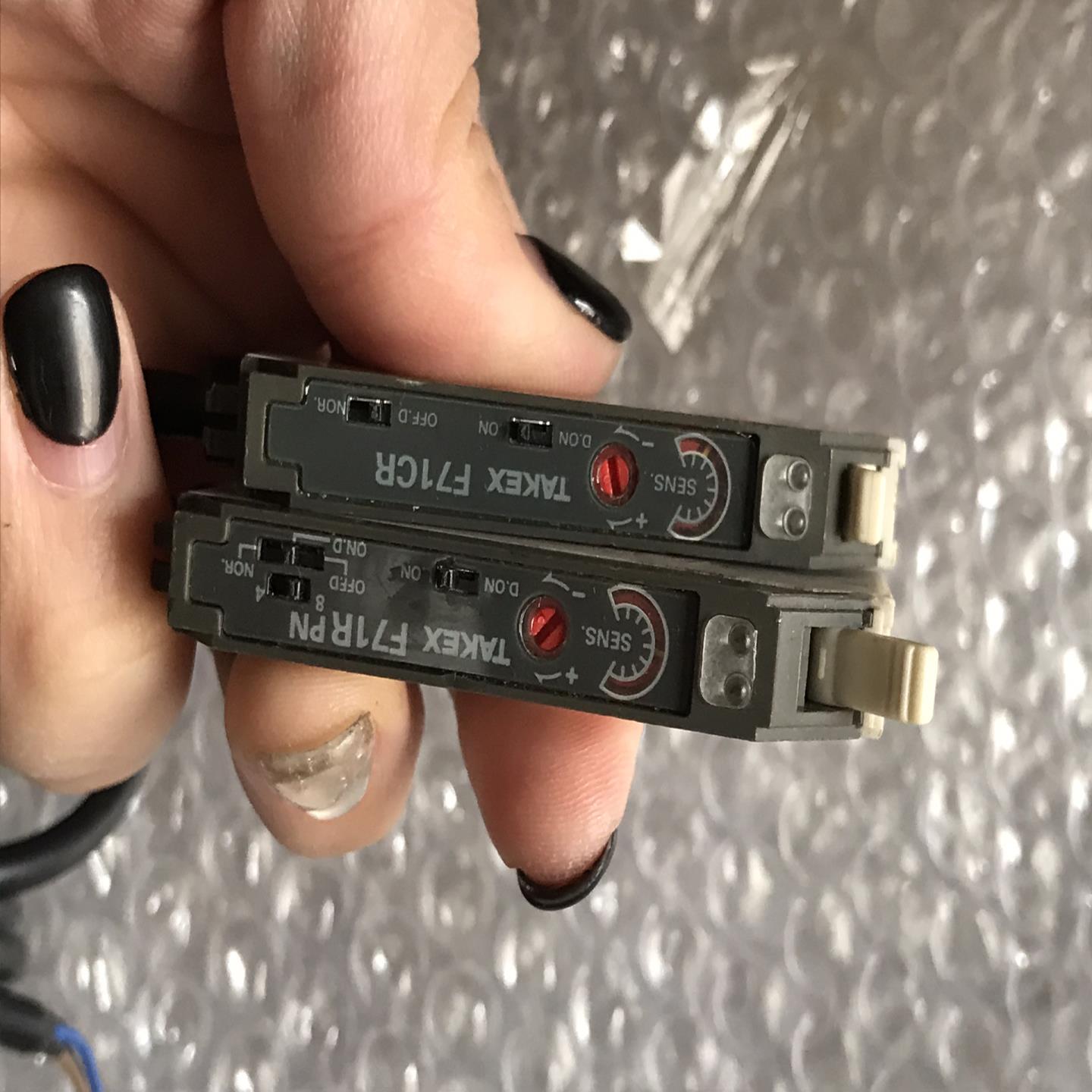 【议价】日本竹中光纤放大器  F71CR   F71CRNP 有需要