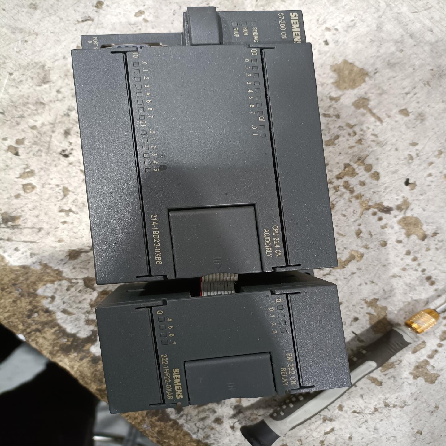 [议价]二手装柜子成色西门子plc模块cpu224cn em222c