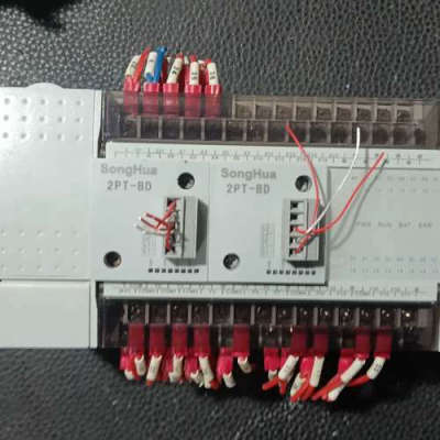 【议价】SongHua松华PLC TH100-A，带两个2PT-BD