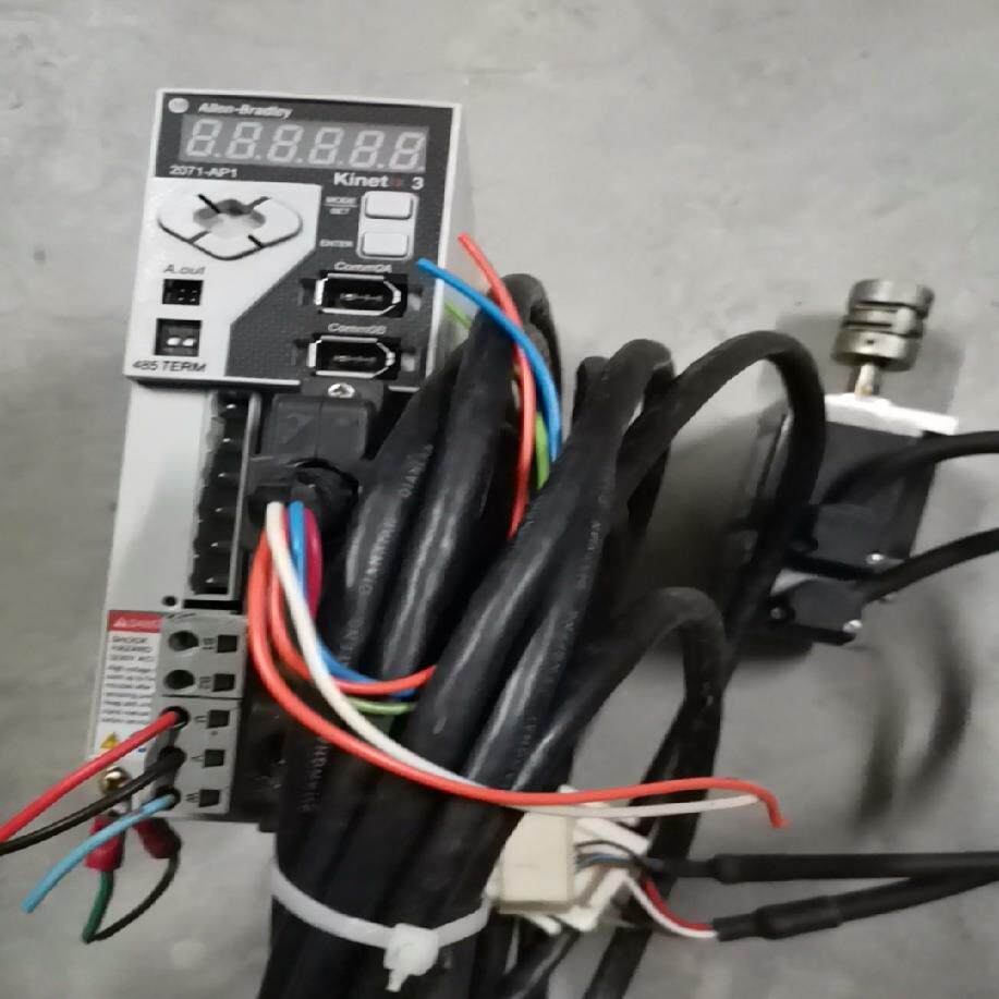 【议价】AB伺服套装驱动器2071-AP1电 TL-A130P-B