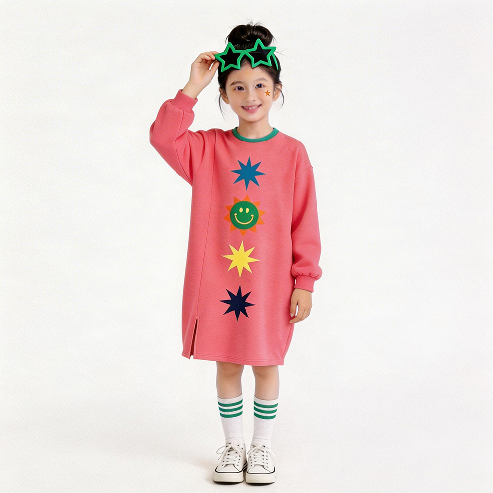 muakids 亮粉色撞色领口星星笑脸女童连衣裙春夏宽松落肩卫衣裙