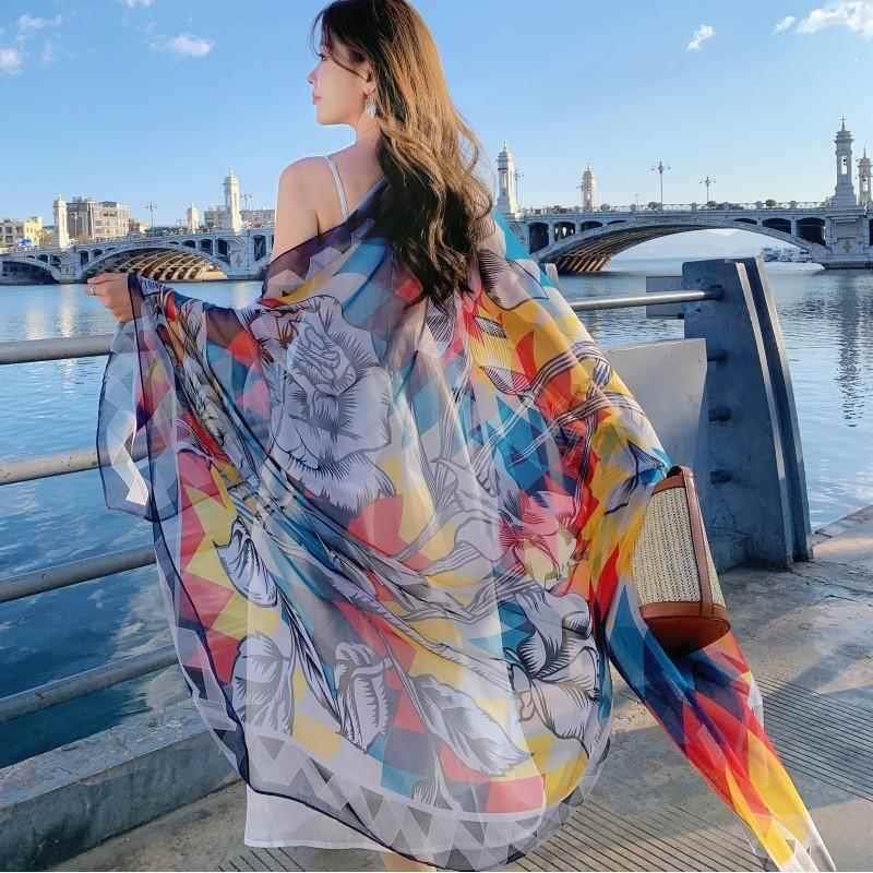防晒丝巾女2024新款披肩外搭海边三亚旅游穿搭云南青海沙滩裙纱-