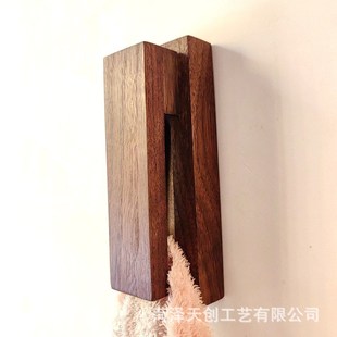 木质毛巾挂钩免打孔卫生间家用强力粘胶壁O挂衣钩隐蔽木制衣钩