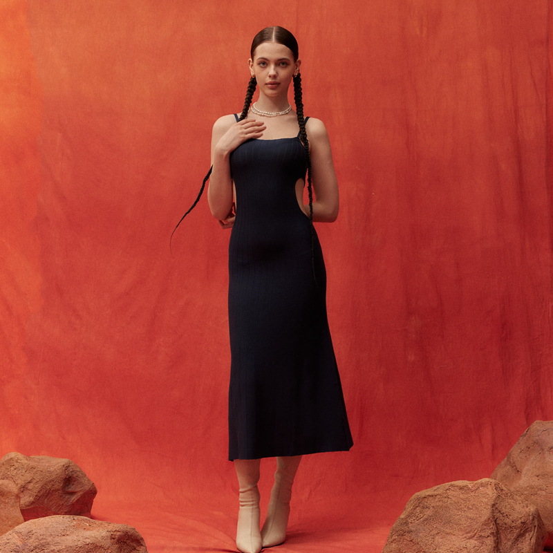 CARQ 纯欲风侧腰镂空针织长裙夏季小众设计感收腰包臀吊带连衣裙