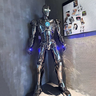 网红大型1比1钢铁侠落地摆件玻璃钢雕塑漫威发光商场客厅摆件装 饰