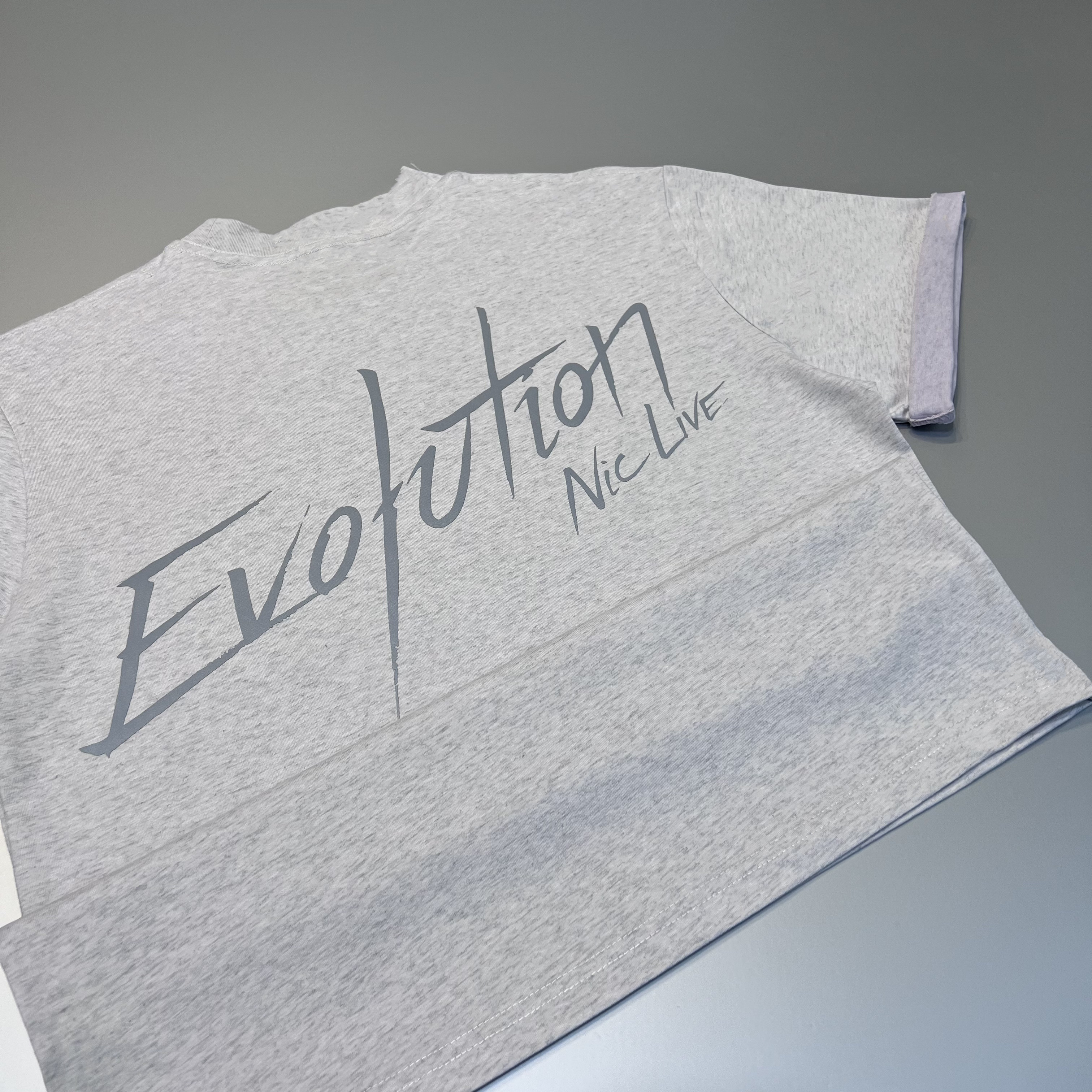 谢霆锋evolution短袖T恤镭射上衣