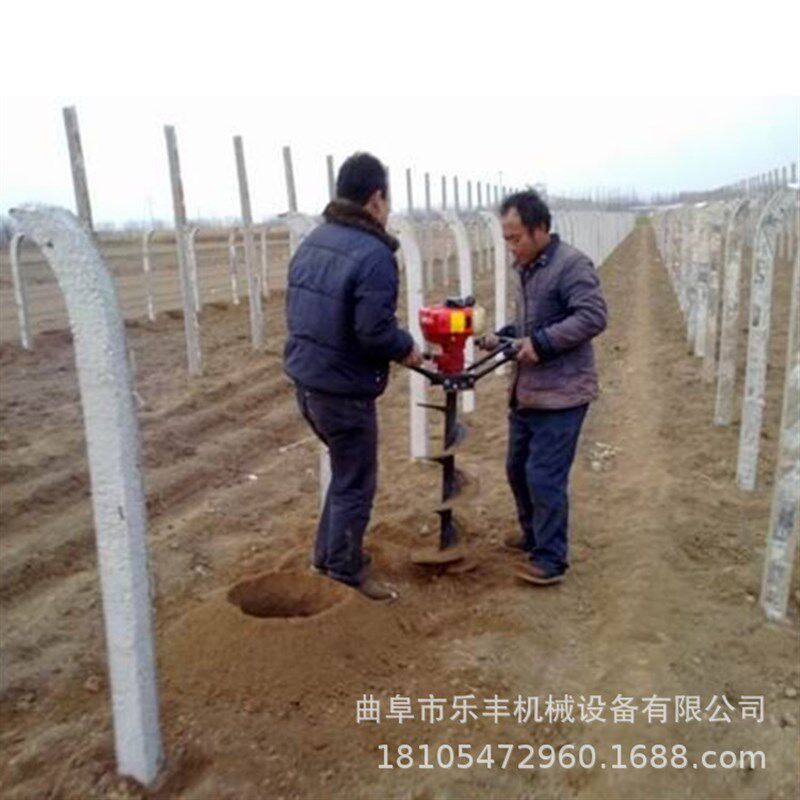 小型手推式多功能植树挖洞机 两冲程汽油挖坑机价格优惠