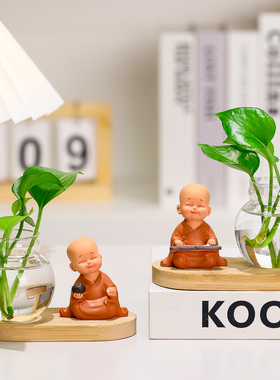 禅意慧悟小和尚木底座水培小摆件
