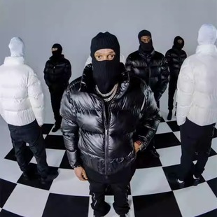 Trapstar 新款时尚刺绣羽绒服外套男女同款轻便保暖加厚连帽压花