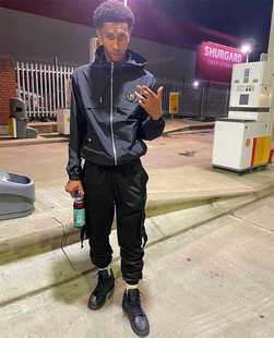 Trapstar春秋季男士带帽夹克刺绣冲锋衣外套休闲宽松高街美式潮牌