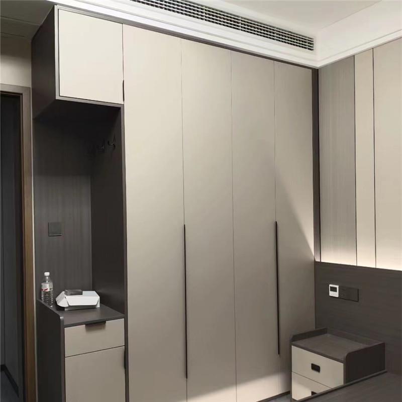 深圳千年舟全屋定制现代轻奢风极简整体卧室一门到顶衣柜家具定制