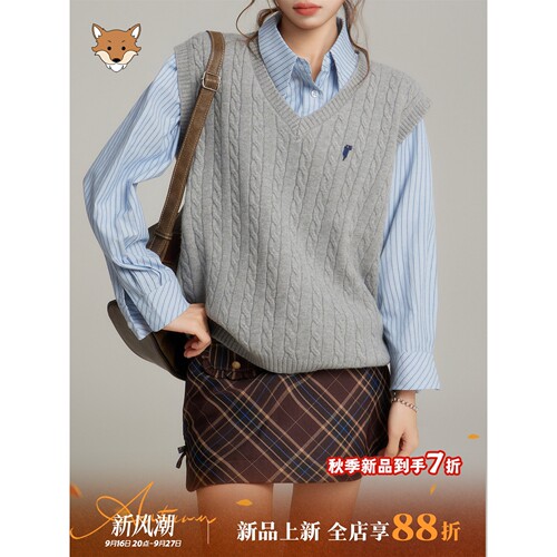 April Fox英国小狐狸灰色针织马甲背心女2026秋季新款衬衫坎肩上