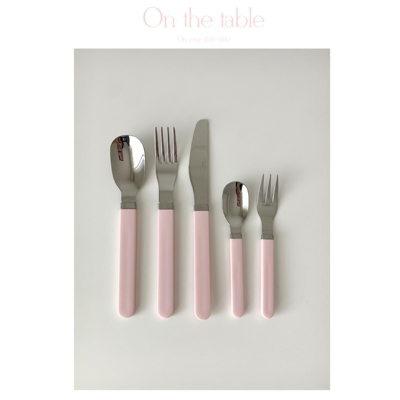 On the table - 出口粉色树脂手柄不锈钢刀叉勺 不锈钢甜品叉勺