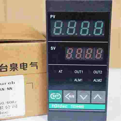 台泉 48数显96智能温控表 TCH402 FK02-MAN-NN (K型继电器)
