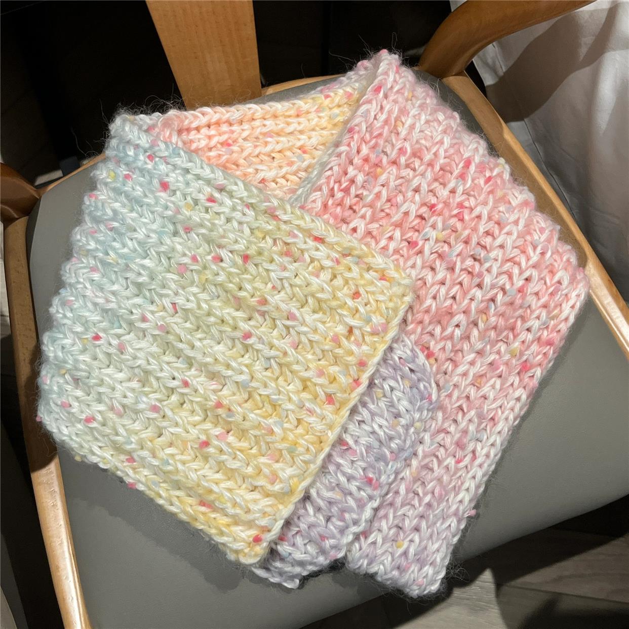 彩虹糖渐变围巾毛线手工diy女生手工编织围脖送女友手织礼物冬季