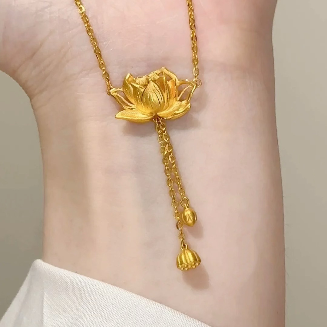 莲花流苏沙金项链仿真黄金色周家同款久不掉色荷花轻奢锁骨链