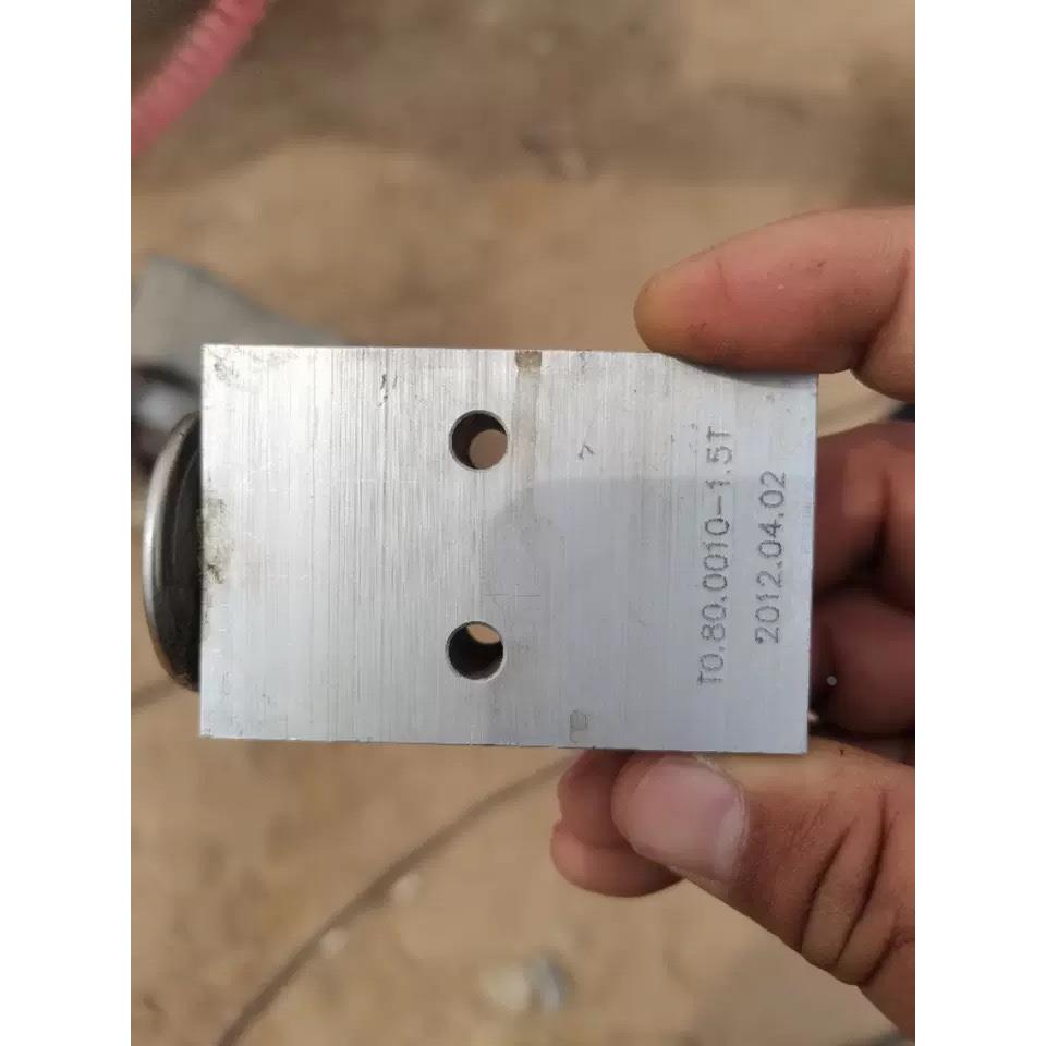 徐工吊车膨胀阀上车空调膨胀阀 空调阀原厂正品