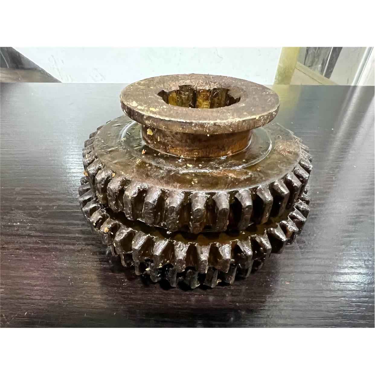 北京南通铣床X62W/X52K/63W/X53K齿轮4186三联齿轮Z37/40/34高65