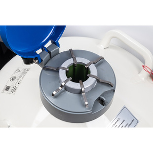 。金凤液氮罐10便携3/6/10/20/30升畜牧美容冒烟冰淇淋冻精生物容