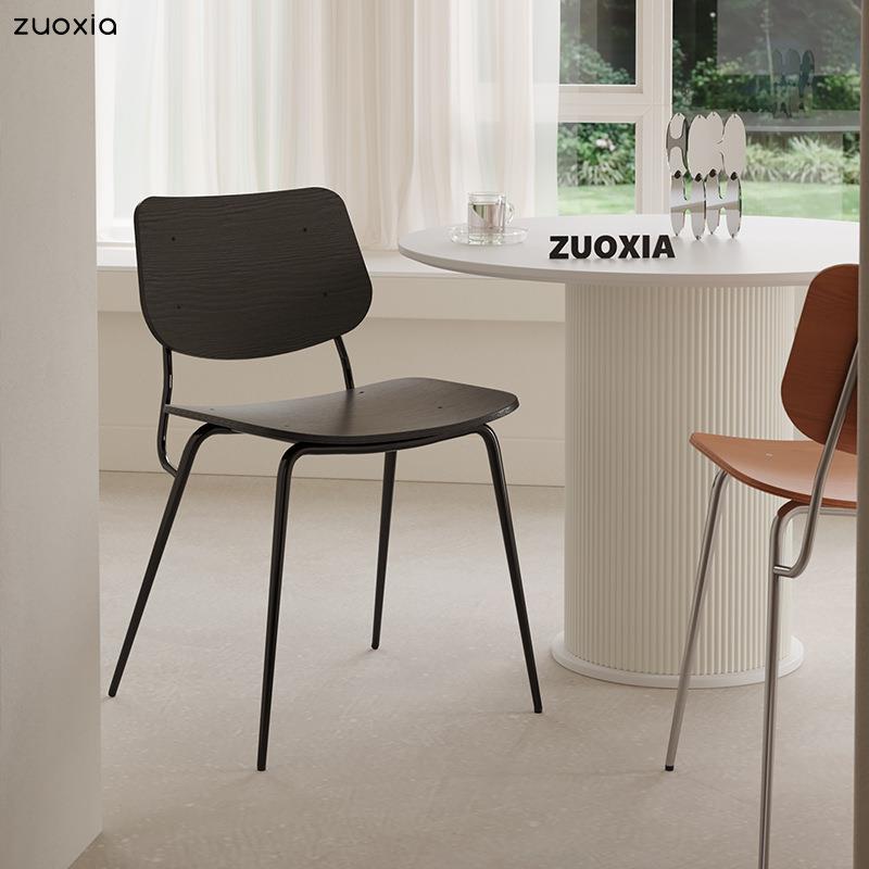 左下北欧实木餐椅家用客厅网红椅子创意化妆凳中古休闲简约靠背椅