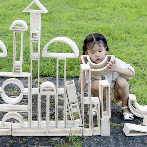 幼儿园实木大型室内空心无漆积木原木色小中班建构区颗粒搭建玩具