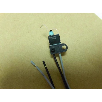 供应类似松下ASQM11638-B小型防水微动开关带线 弯杆密封防水罩