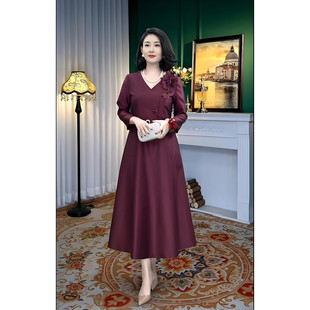 高端婚宴妈妈装小V领礼服高贵连衣裙新款优雅长裙显瘦喜服裙