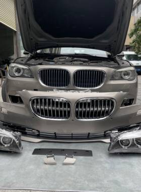 适用宝马7系LED大灯740 730 750 760升级新款原厂F02尾灯前杠总成