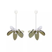 轻奢高级感珍珠绽放鸢尾耳环时尚 何方HEFANG 新品 耳钉耳坠耳