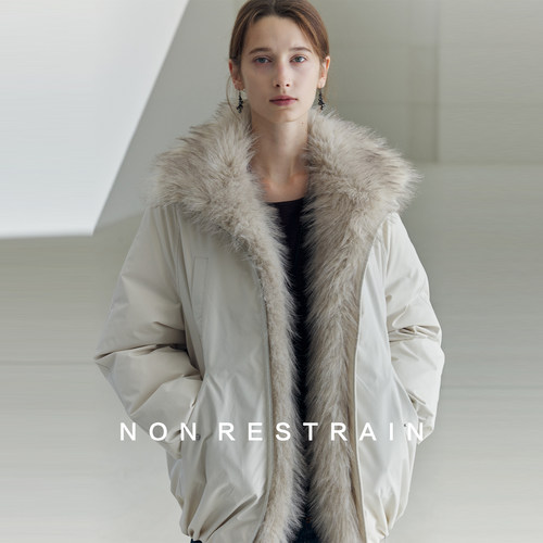 NONRESTRAIN可拆卸毛领羽绒服女