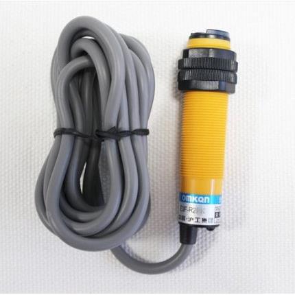光电接近开关E3F-R2PK直流24V三线PNP常开红外线反射型带反光板36