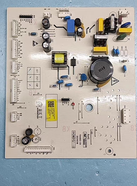 17.17-09201-00C  17.17-19301-00B适用伊莱克斯冰箱电源板控制板