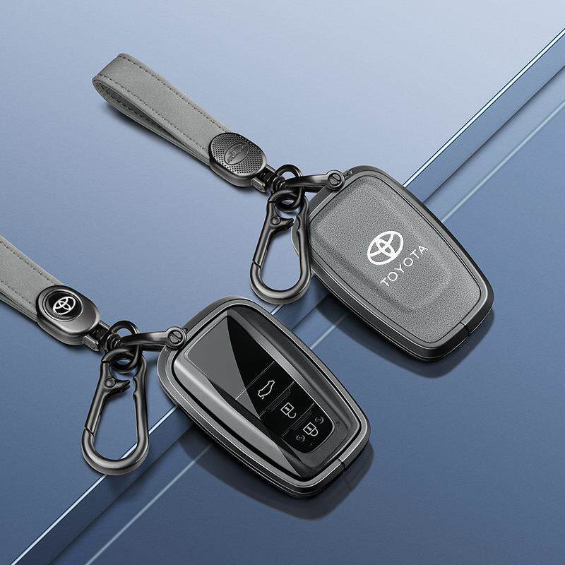 适用2023款丰田凯美瑞钥匙套卡罗拉汉兰达亚洲龙雷凌金属壳车包扣
