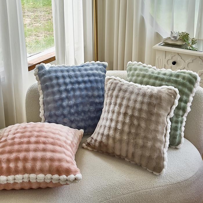 兔毛绒加厚抱枕毯子二合一车载用午睡毛毯被子两用枕头被靠枕盖毯