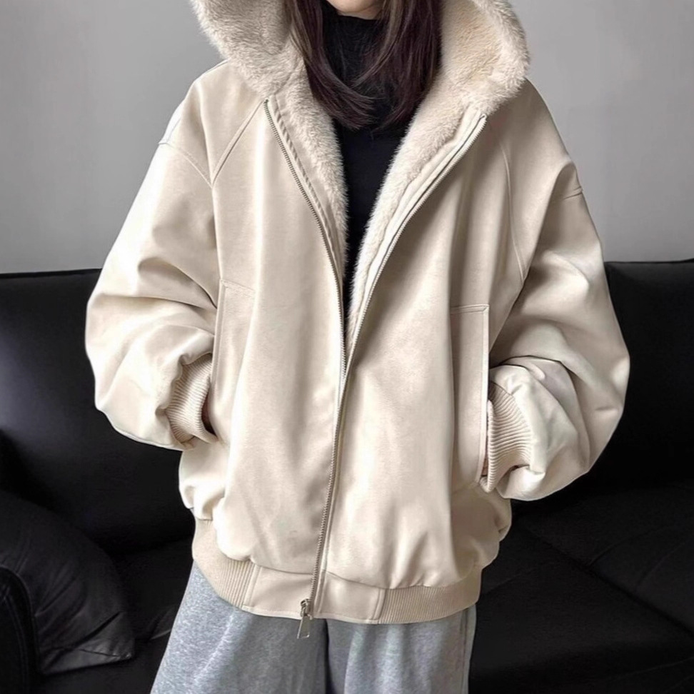 YIHOO荔枝纹皮1500G连帽座山雕PU皮外套男女冬季加绒加厚皮衣毛领