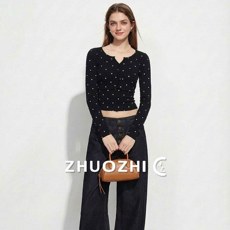 【卓芝】轻奢感黑色波点长袖T恤女2026春季新款V领修身显瘦上衣