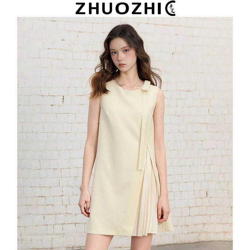 【卓芝】法式设计感蝴蝶结飘带压褶连衣裙2025夏季新款A字短裙女