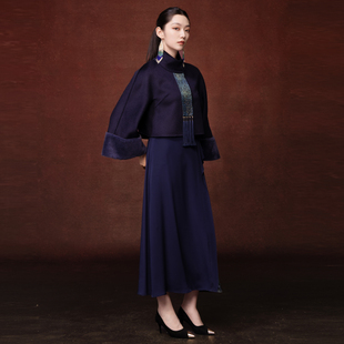 吉祥衣家新中式国风新款气质保暖套装潜渊衔珠大衣+玄凤连衣裙