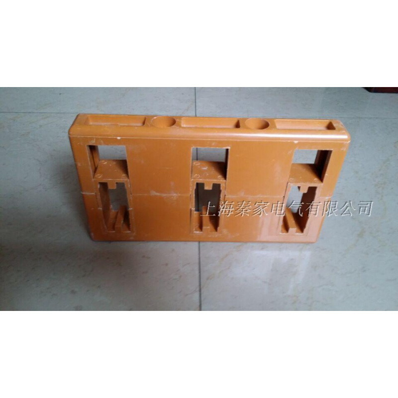 。MD8型绝缘母线框 10*80 10*100 10*120 10*125三相双排相间距10