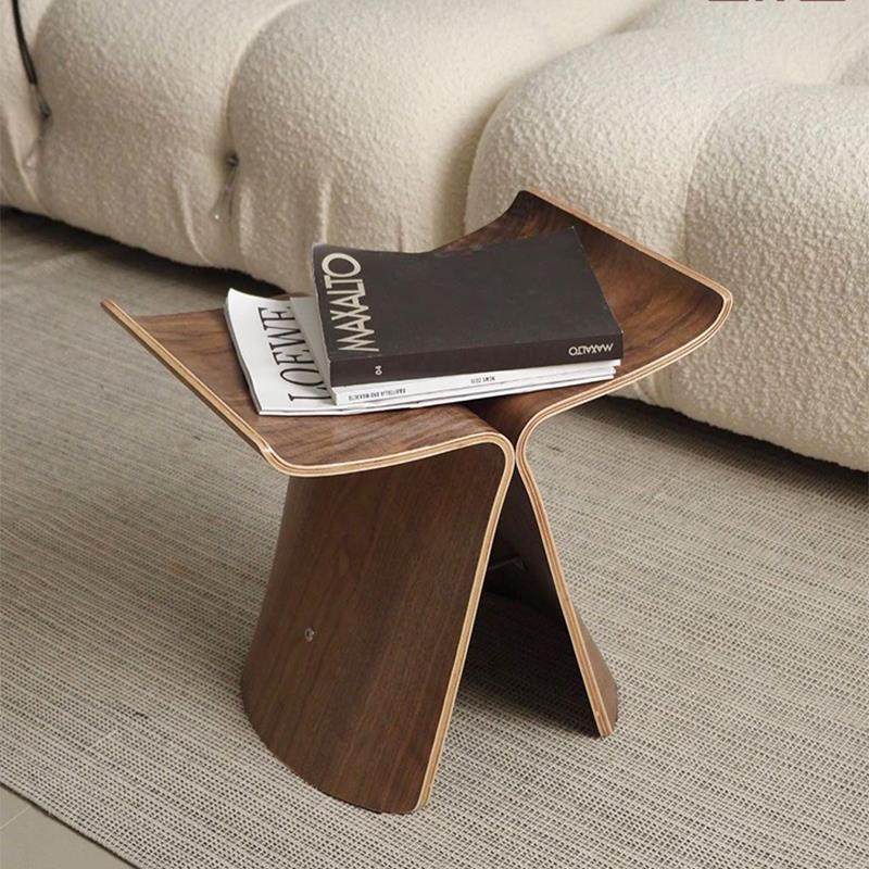 北欧实木设计师凳子 休闲时尚创意换鞋凳边几蝴蝶凳 单人沙发脚踏