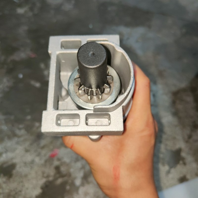 隆鑫发动机启动马达452cc割草机垂直轴1p92