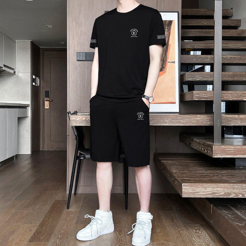 夏季冰丝短袖t恤男士2026新款时尚冰氧吧凉感透气大码短裤两件套T